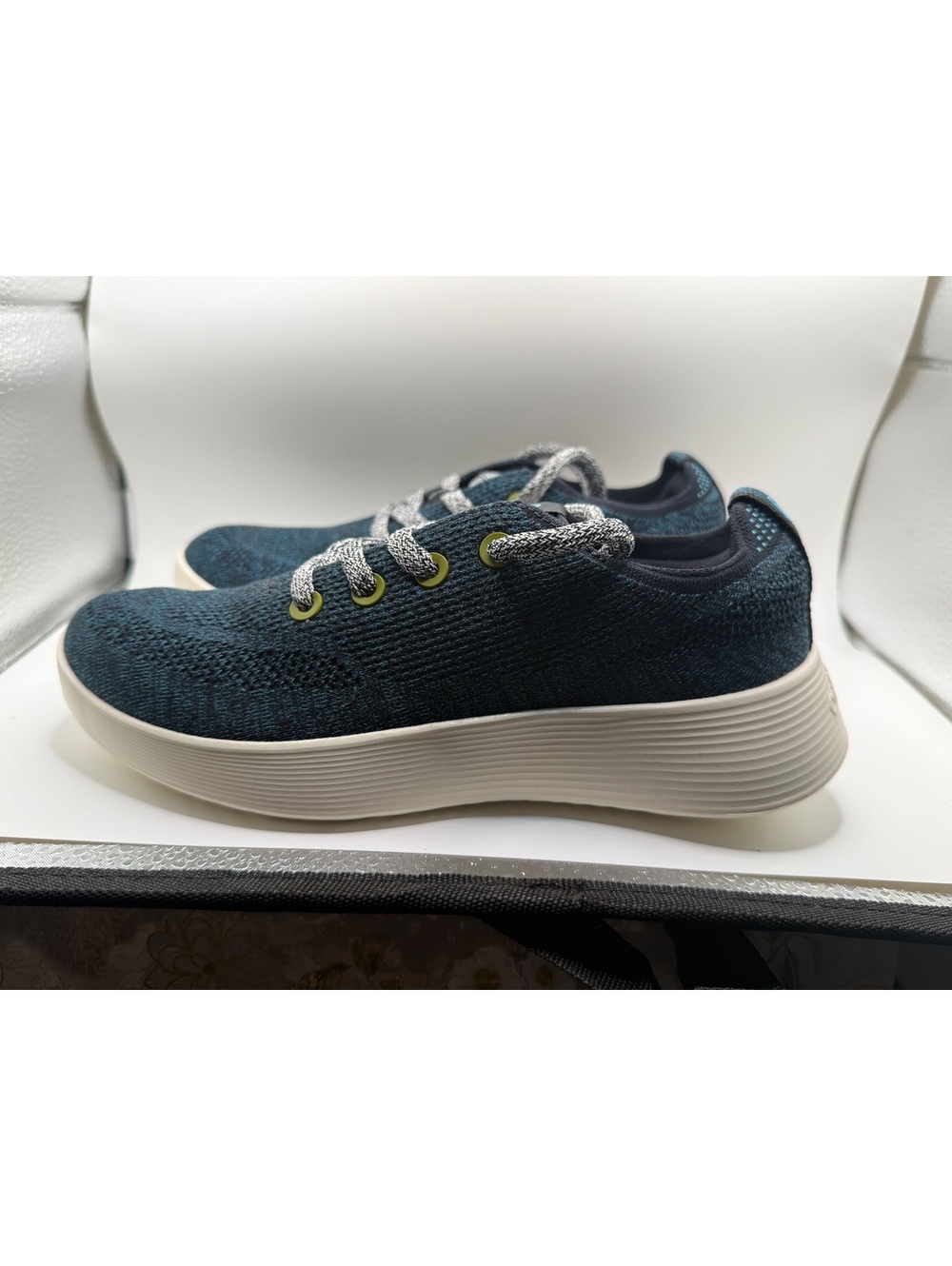 Allbirds Women’s 7 Tree Runner Go Sneaker in Dark Teal